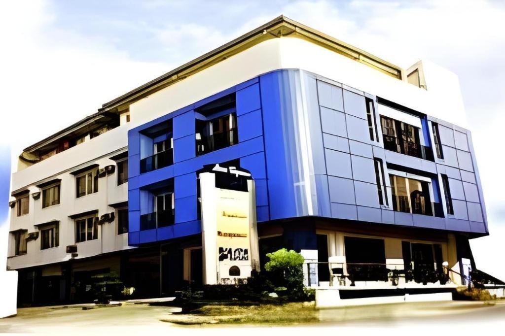 Soledad Suites Panglao Bagian luar foto