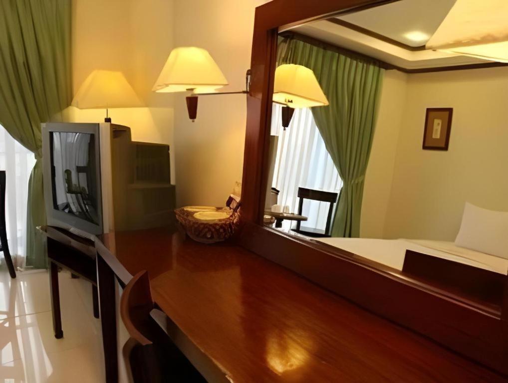Soledad Suites Panglao Bagian luar foto