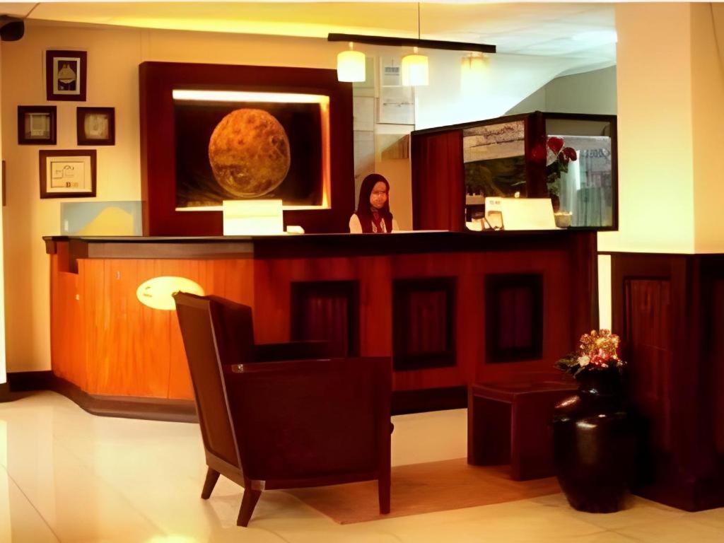 Soledad Suites Panglao Bagian luar foto