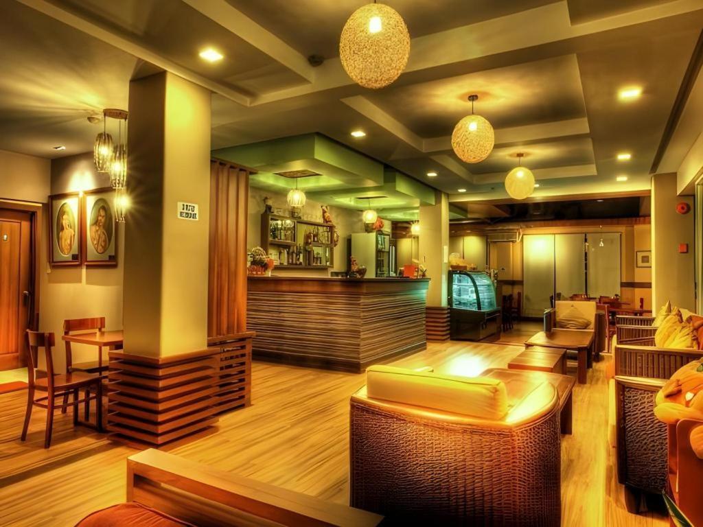 Soledad Suites Panglao Bagian luar foto