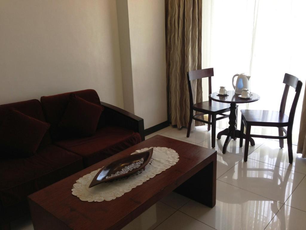 Soledad Suites Panglao Bagian luar foto